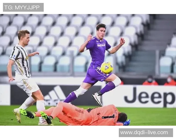 世界杯巴萨大胜尤文点球大战引发争议判罚全场沸腾