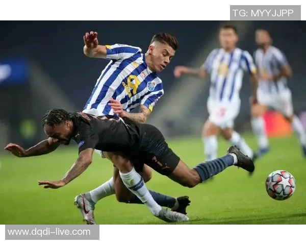 国王杯波尔图大胜曼城五球狂潮引发全场震动数据解析