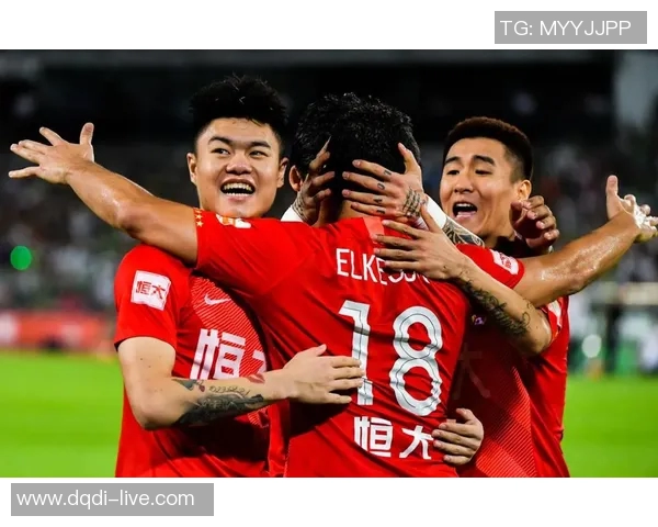 中超精彩对决AC米兰绝杀拜仁全场沸腾瞬间回顾与分析