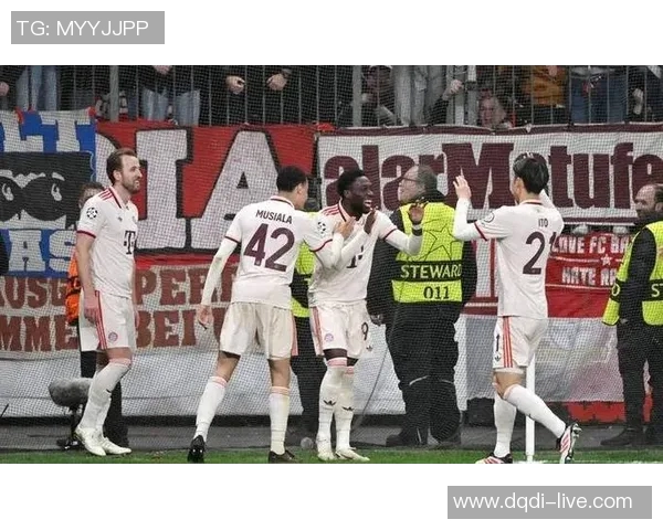 友谊赛精彩回顾拜仁大胜巴萨红牌事件引发全场热议