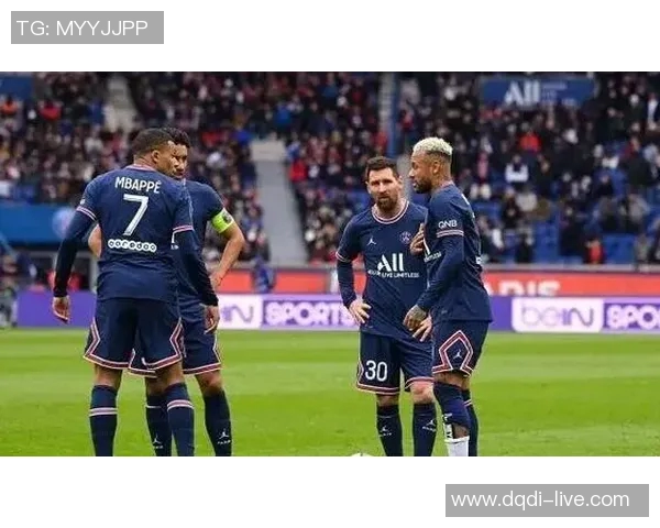 中超赛场惊现大逆转曼城6比2战胜巴黎圣日耳曼引发全场狂欢