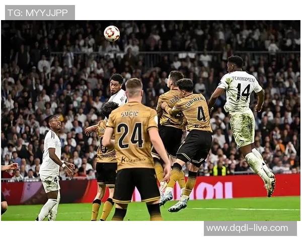 国王杯精彩对决皇马大胜曼联乌龙球成比赛转折点