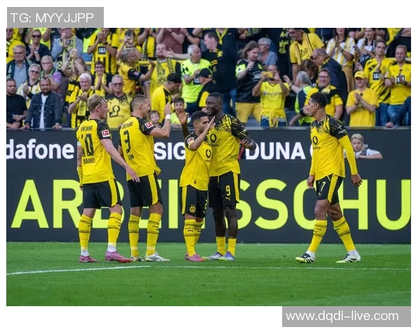 德甲激战：多特蒙德与莱比锡战成平局乌龙球成比赛转折点