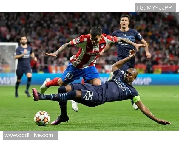 足总杯激战本菲卡3-0尤文图斯红牌争议引发全场热议与讨论 足总杯激战本菲卡3-0尤文图斯红牌争议引发全场热议与讨论